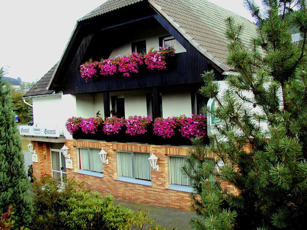Hotel Restaurant Gunsetal Bad Berleburg Room photo